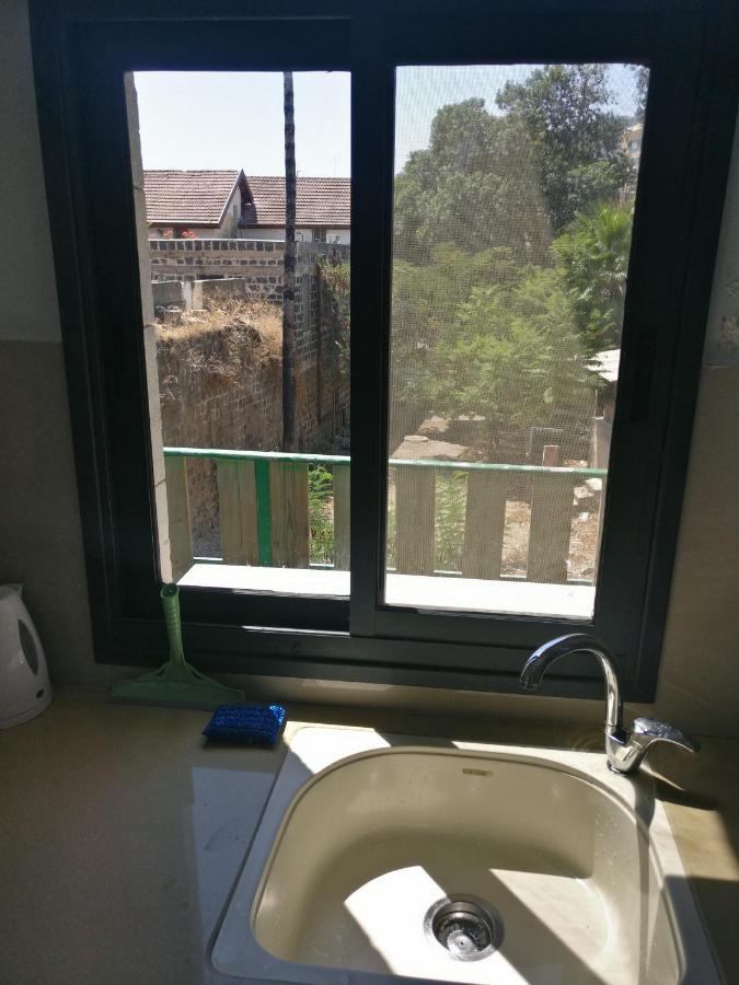 פינה שקטה דקה הליכה לכנרת והטיילת Apartment Tiberias Exterior photo